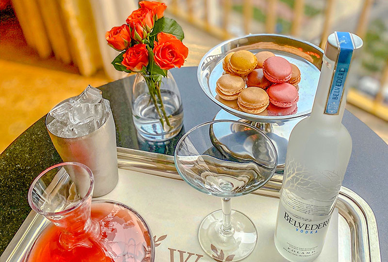 Westgate Hotel - La Vie En Rose AmenityShake things up with this Macaroons & cocktail package and start your stay the sweet way. Includes: A 375 ml bottle of Belvedere Vodka, a Cosmopolitan mix, and a box of 6 Macaroons $136