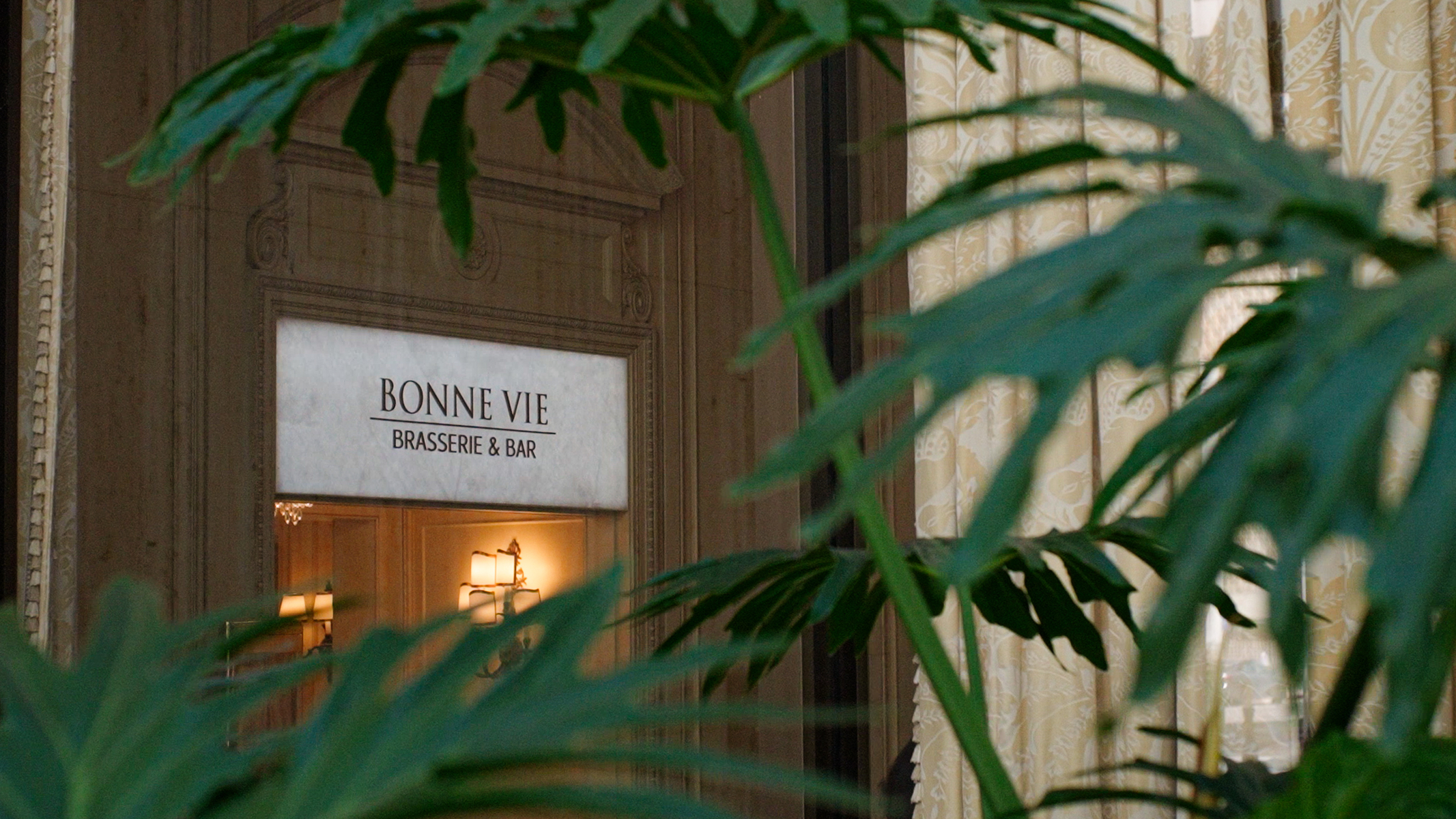 Bonnie Vie 2-2134×1200-c3bcda5 Bonne Vie exterior sign